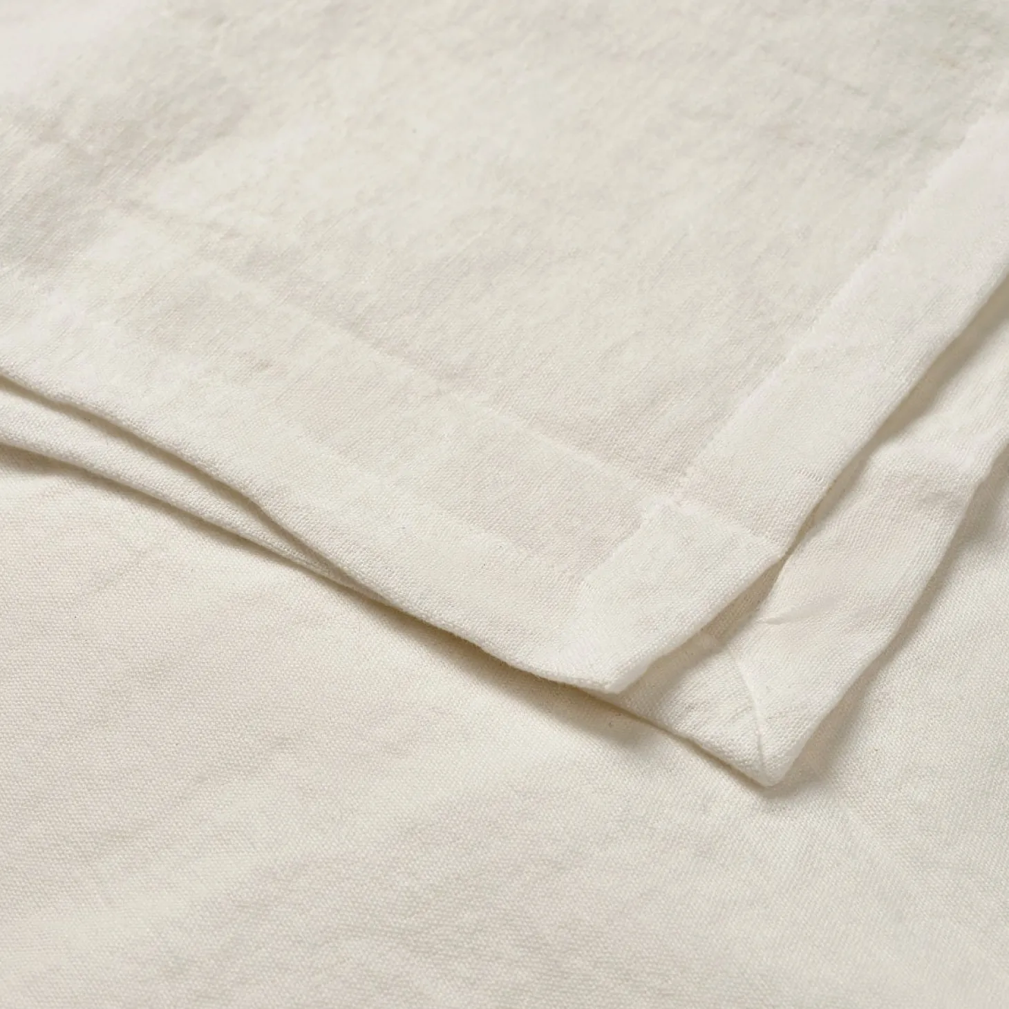 Bordsduk Linnemix 140x240cm Vit